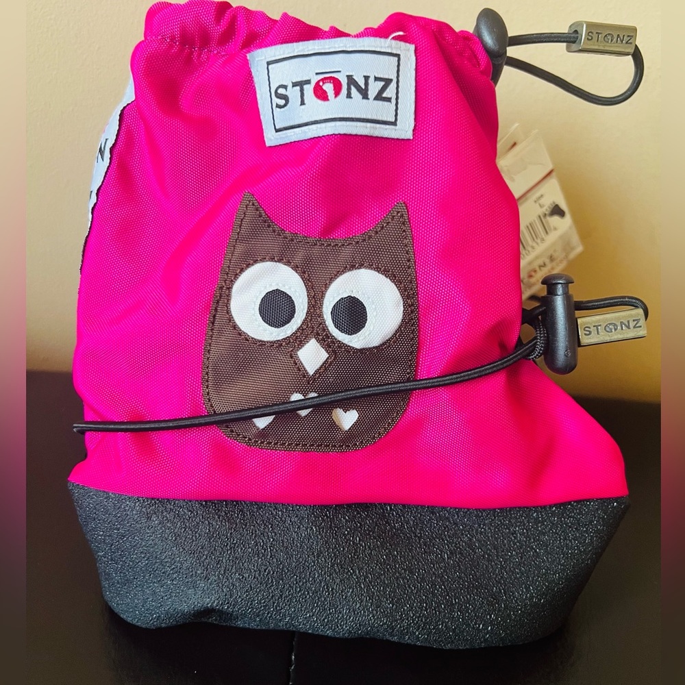 Brand new Stonz booties size S (0-9m)
